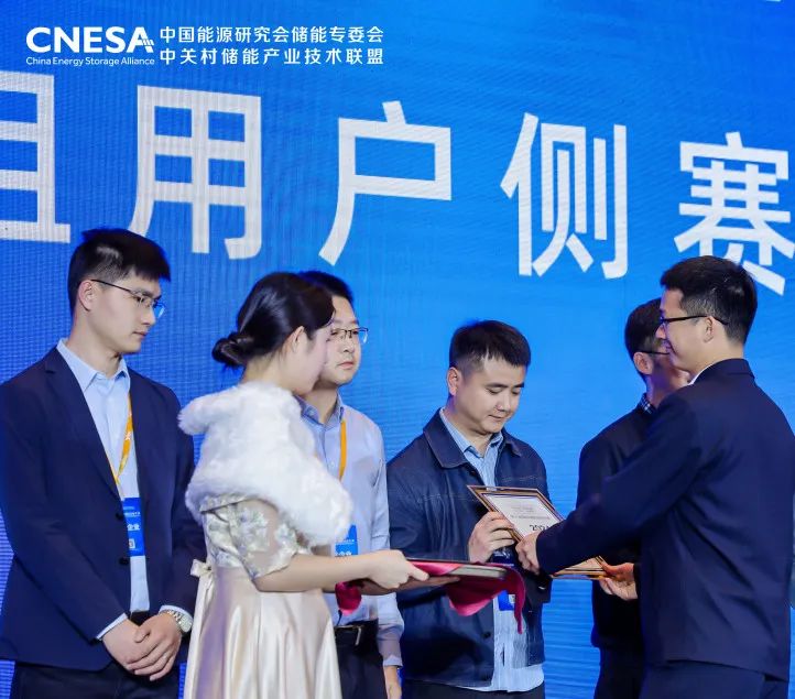 1705043632424156.jpg 640.jpg